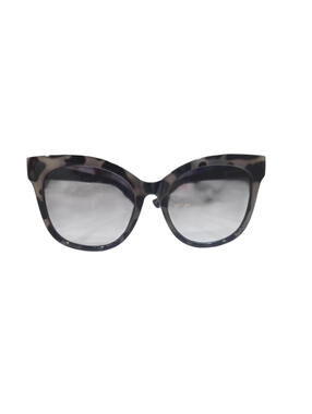 QUAY Sunglasses
